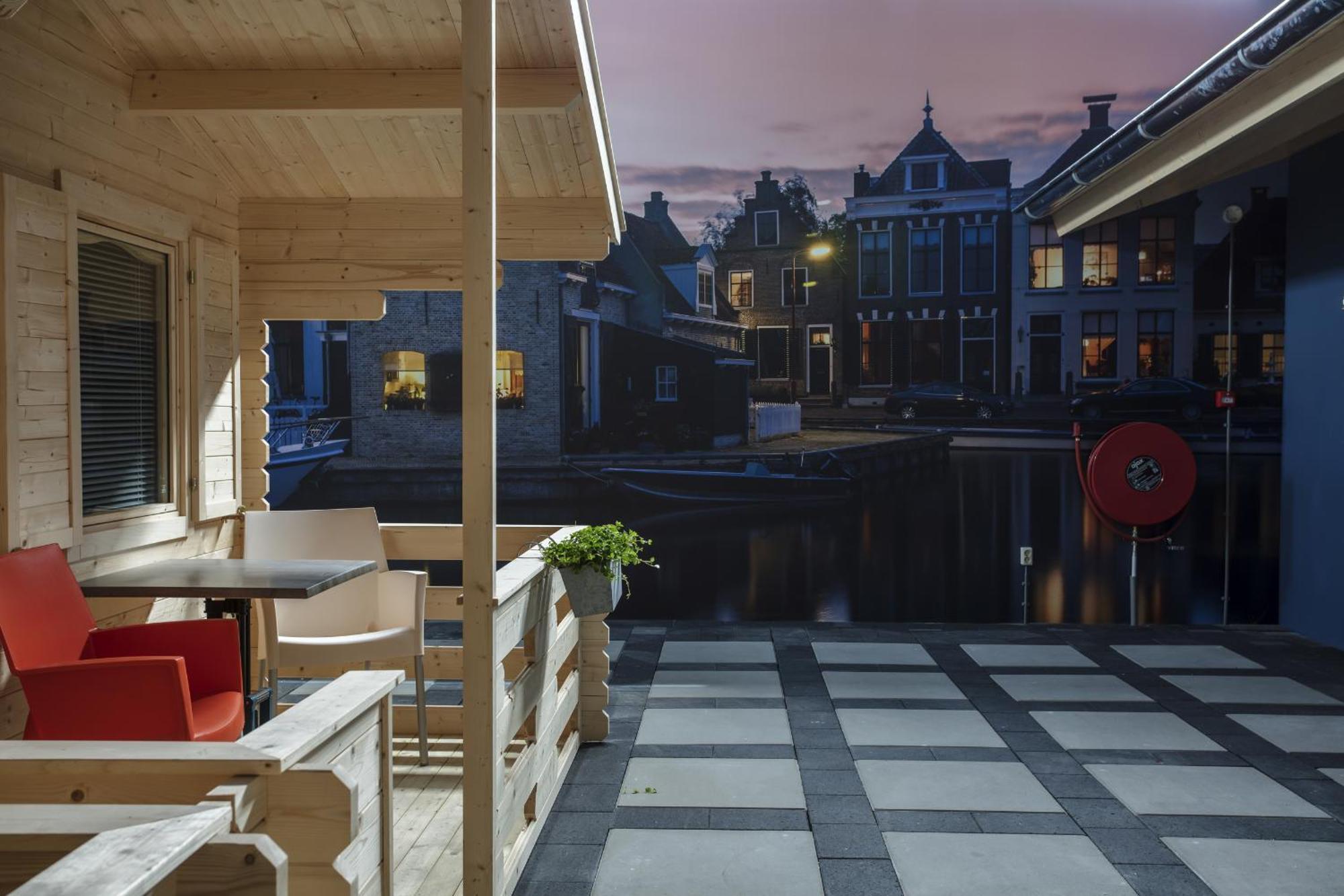 Lodgehotel De Lelie Makkum Extérieur photo