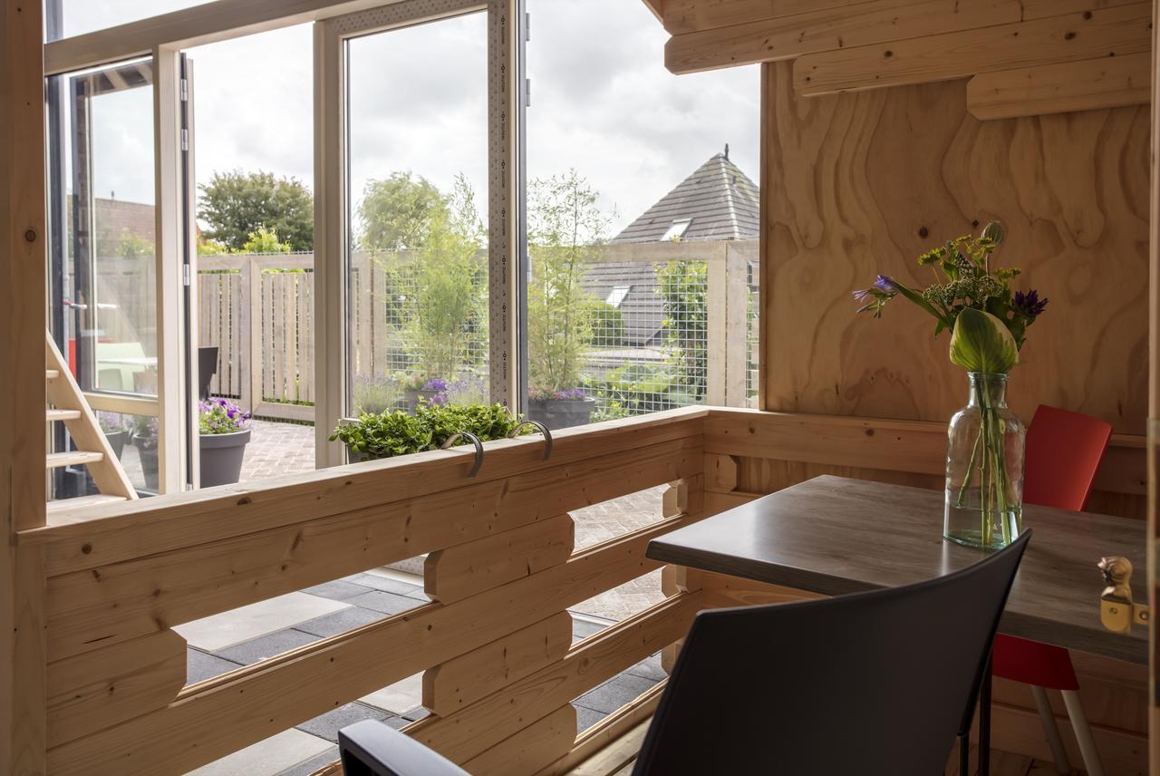 Lodgehotel De Lelie Makkum Extérieur photo
